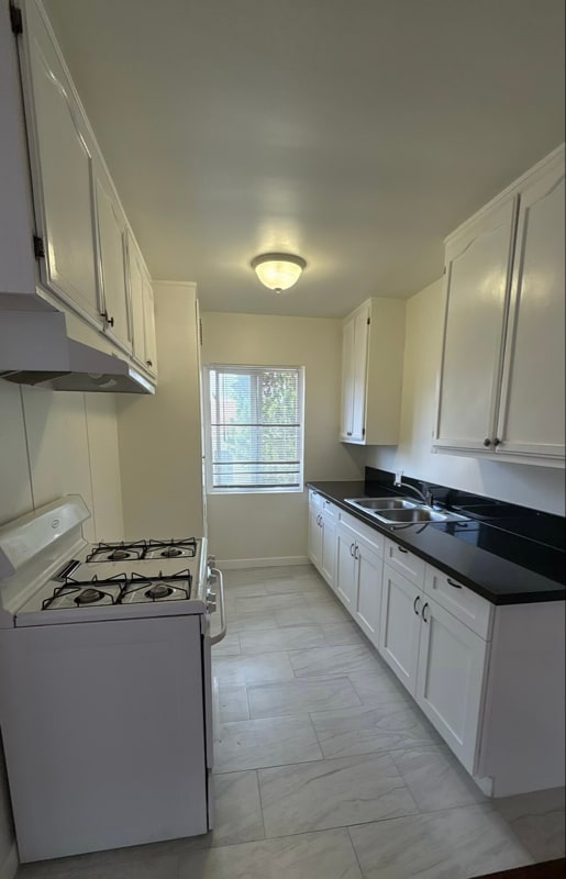 Photo - 734 N Inglewood Ave Unit 9