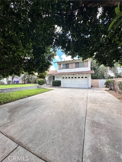 Photo - 2415 Mercedes Ave