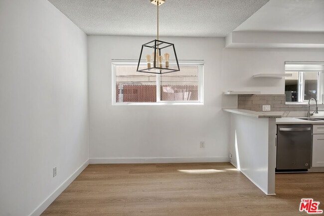 Photo - 1208 California Ave Unit B