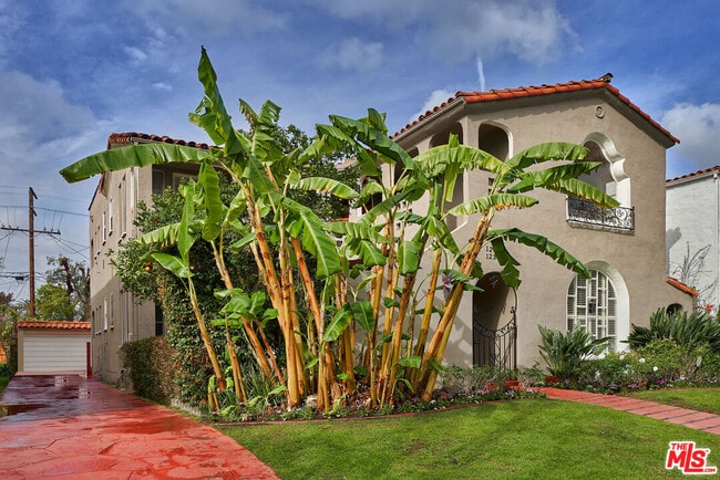 Photo - 1235 Hi Point St