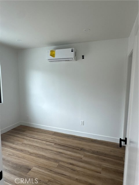 Photo - 551 W Crescent Dr