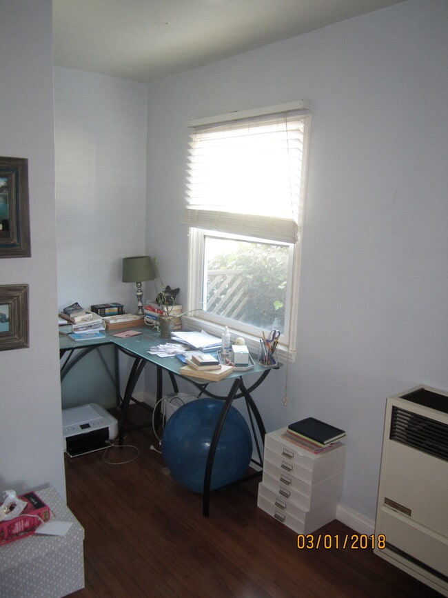 OFFICE NOOK - 12447 Walsh Ave Unit 47