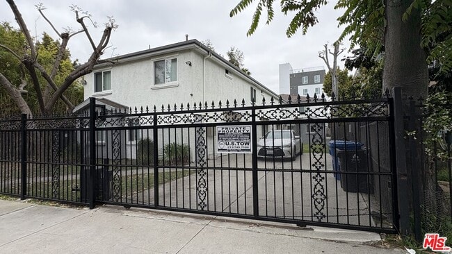 Photo - 1189 W 36th St Apartment