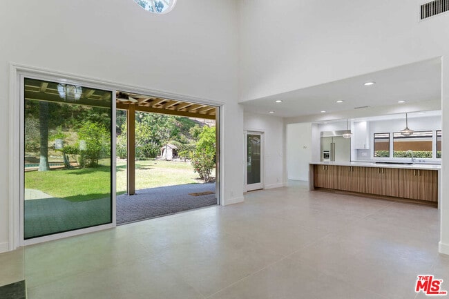 Photo - 4133 Tarrybrae Terrace