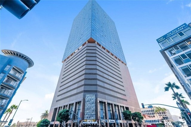 Building Photo - 1100 Wilshire Blvd Unit 2603