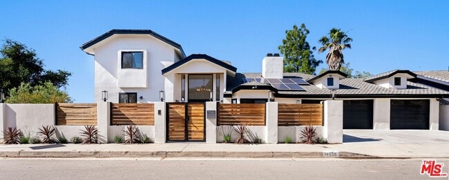 Building Photo - 11559 Dona Teresa Dr