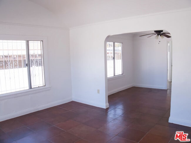 Photo - 540 W 107th St