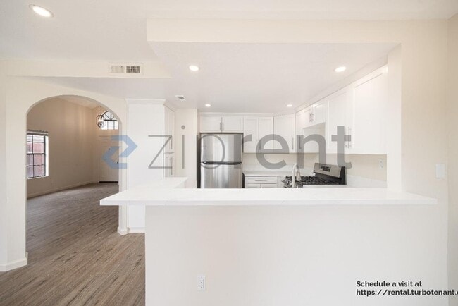 Photo - 2369 Ravenwood Dr