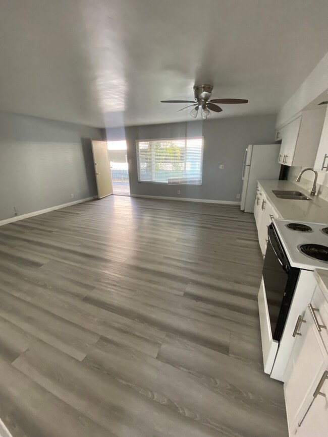 Photo - 1146-1152 Magnolia Ave