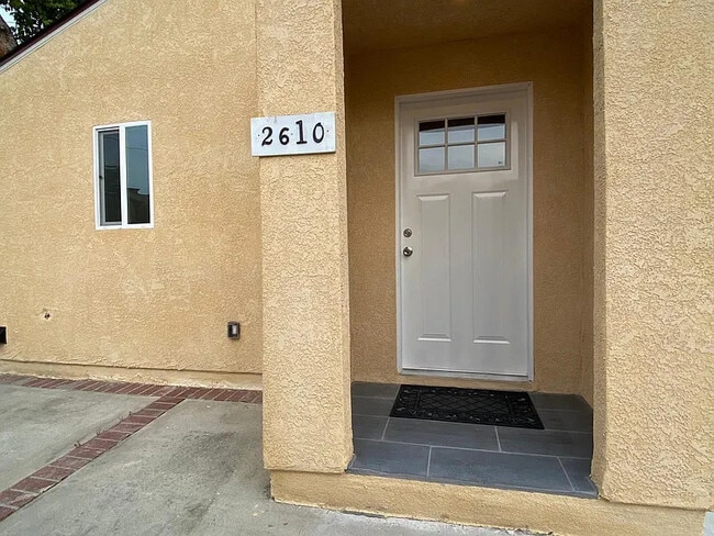 Building Photo - 2608 N Keystone St Rental