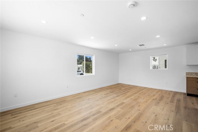 Photo - 11047 Yarmouth Ave