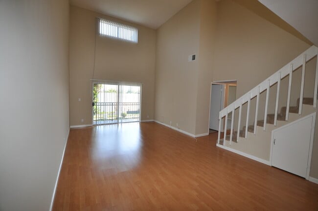 Photo - 6401 Riverton Ave Unit 201