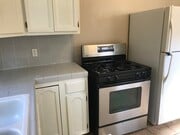 Stove, Oven & Refrigerator - 2556 W Ramona Rd Unit 2556