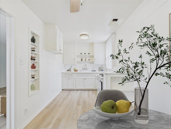 Photo - Banner Circle Apartments