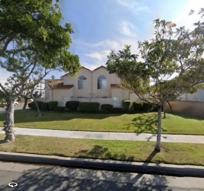 Photo - 9502 Walker St Unit 4