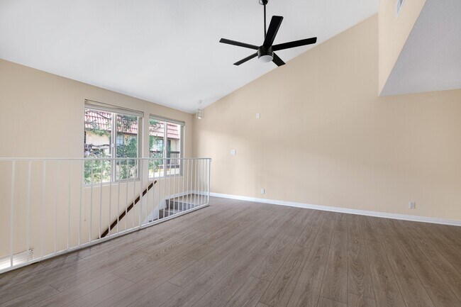 Photo - 5321 Colodny Dr Unit 3