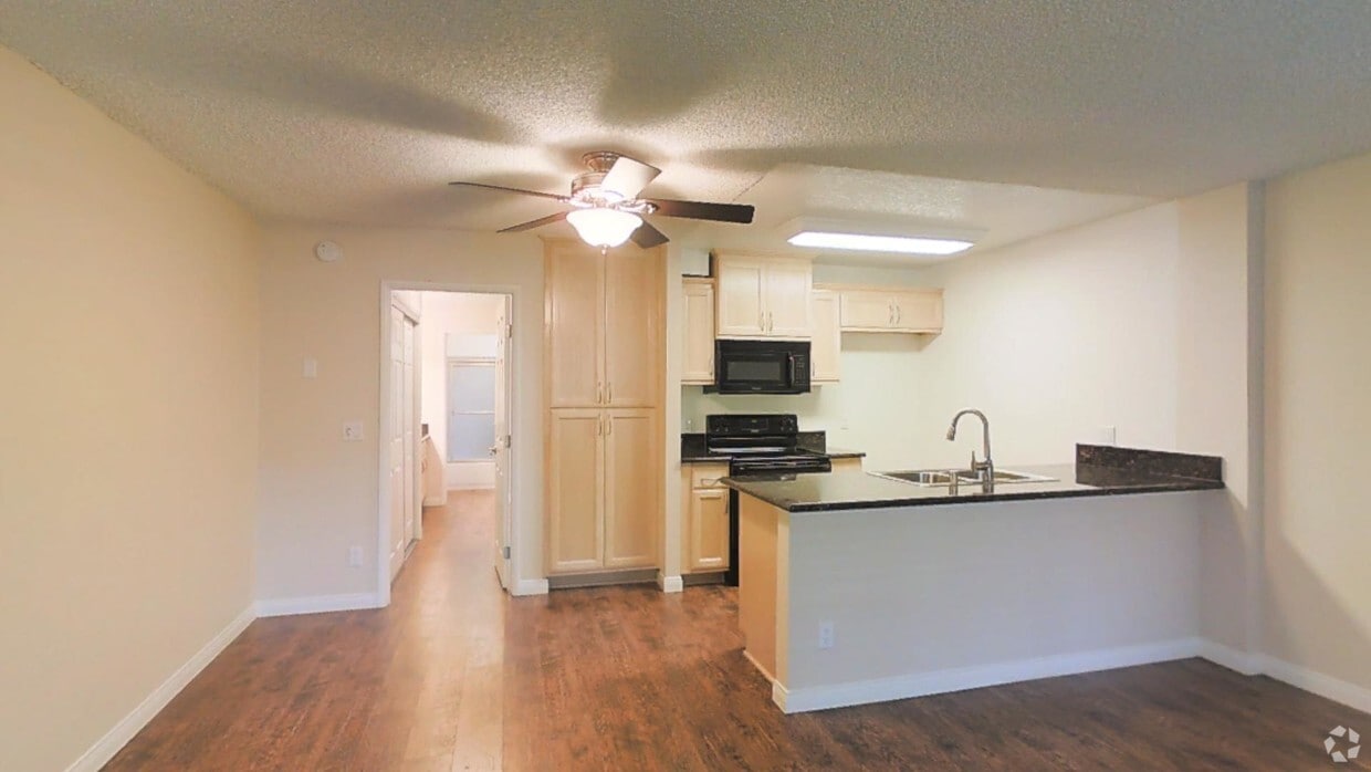 3D Tour - Summerwood Apartment Homes