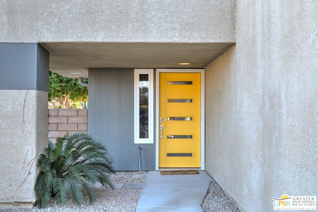 Photo - 1589 Sunflower Ct N