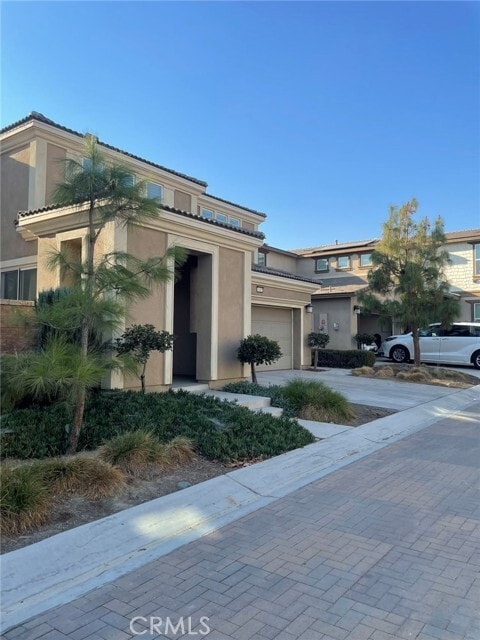 Building Photo - 3165 E Olympic Dr