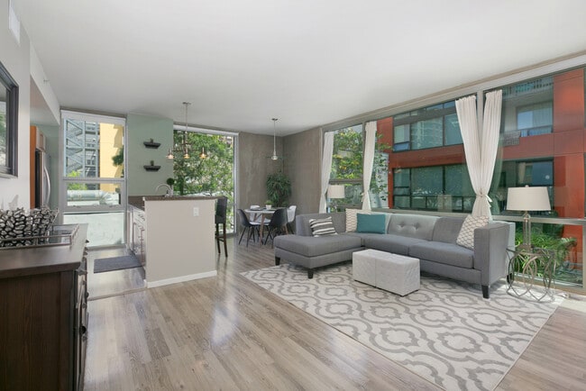 Photo - 321 Tenth Ave Unit 301