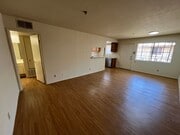 Photo - 1517 Rock Glen Ave Unit 204