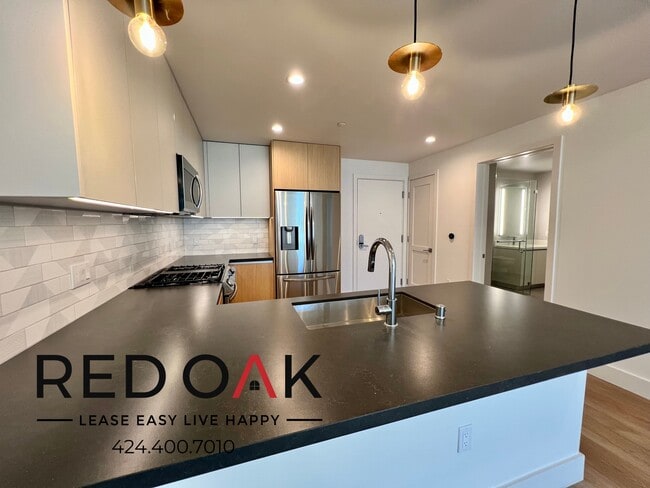 Photo - 1001 N Fairfax Ave Unit 304