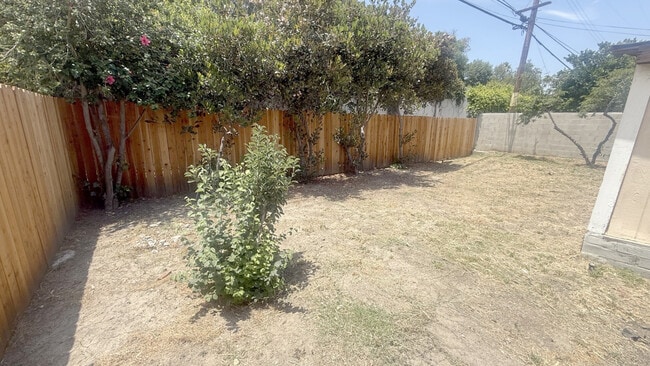 Photo - 6243 Blucher Ave
