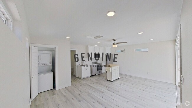 Building Photo - 273 Palmer St Unit C Rental