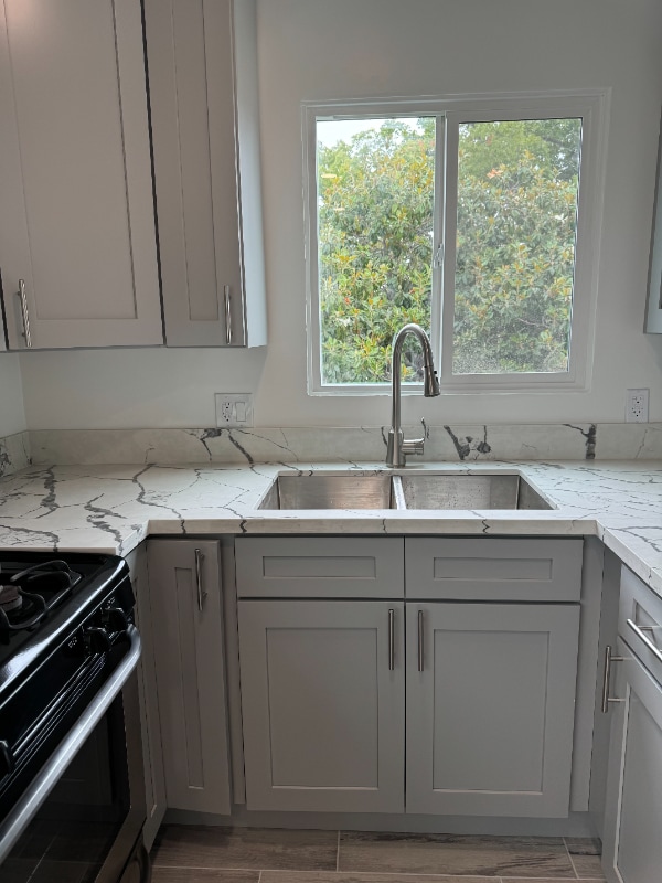 Photo - 1553 Ridgeley Dr Unit 1553