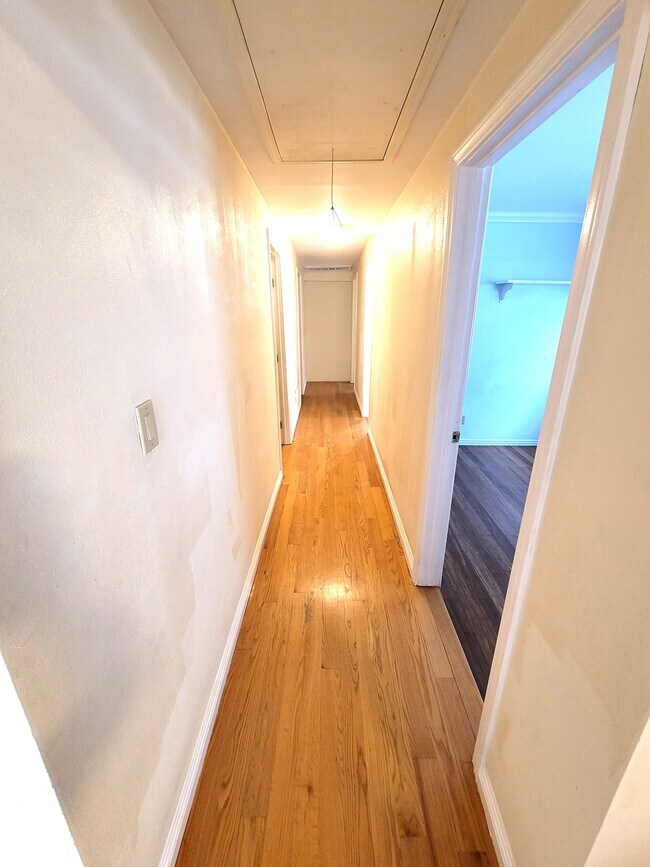 Photo - 331 W Bencamp St