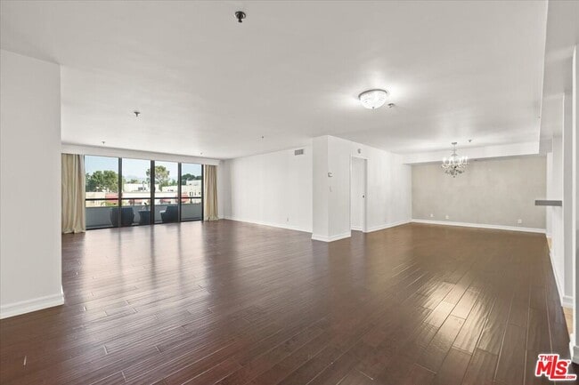 Photo - 10660 Wilshire Blvd Unit 705
