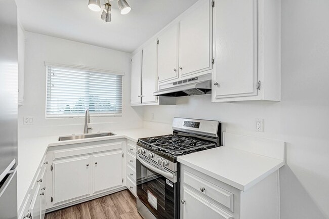 Photo - 422 Hill St Unit 6