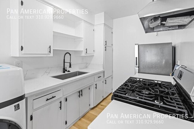 Building Photo - 10742 Shire Pl Unit 3