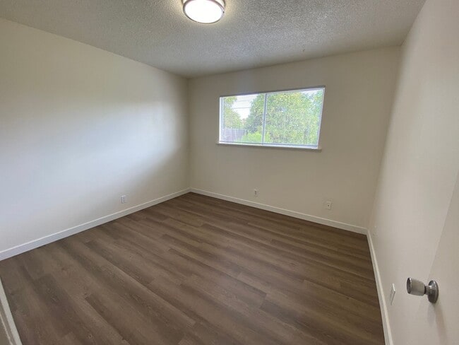 Photo - 3 bedroom + Bonus room Orcutt !!!