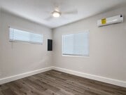 Photo - LB2123 Unit A