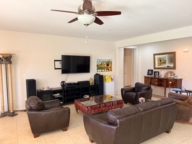 Building Photo - 73895 Mondrian Pl