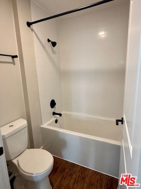 Photo - 7660 Beverly Blvd Unit 324