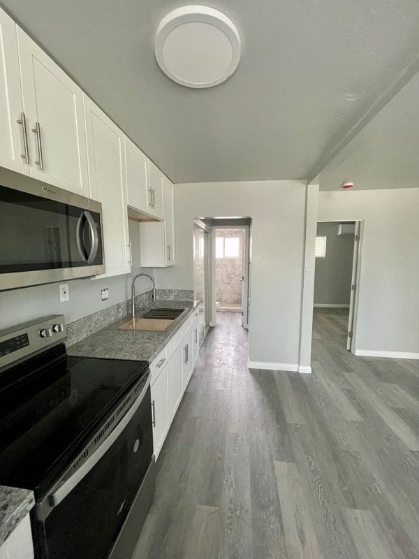 Photo - 2883 Logan Ave