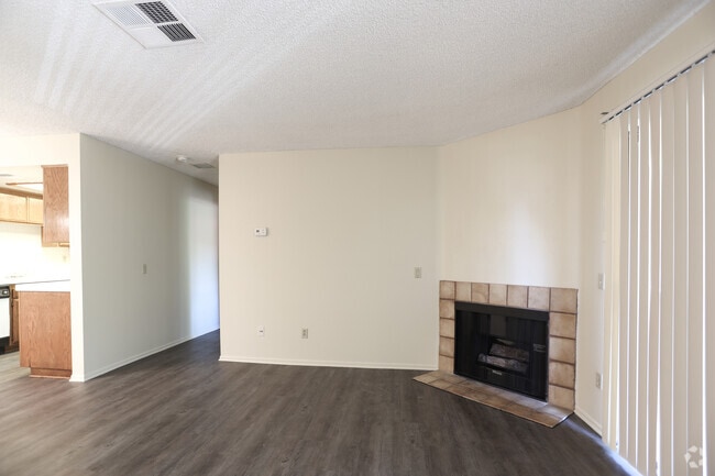 2BR, 2BA-916 SF - Baywood Apartments