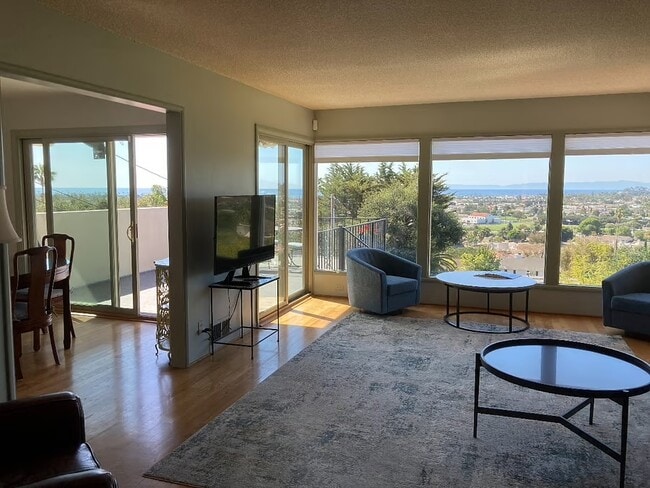 Photo - 911 Paseo Ferrelo