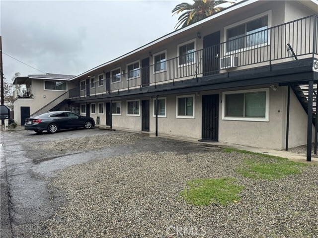 Building Photo - 3643 Brockton Ave Unit I