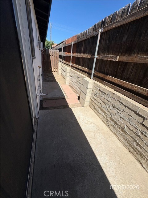 Photo - 478 N Alessandro St
