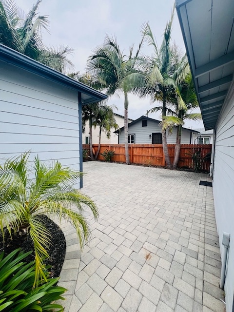 Photo - 3475 Madison St