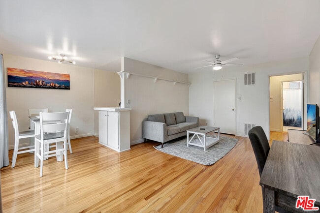 Photo - 4035 Inglewood Blvd Unit #1