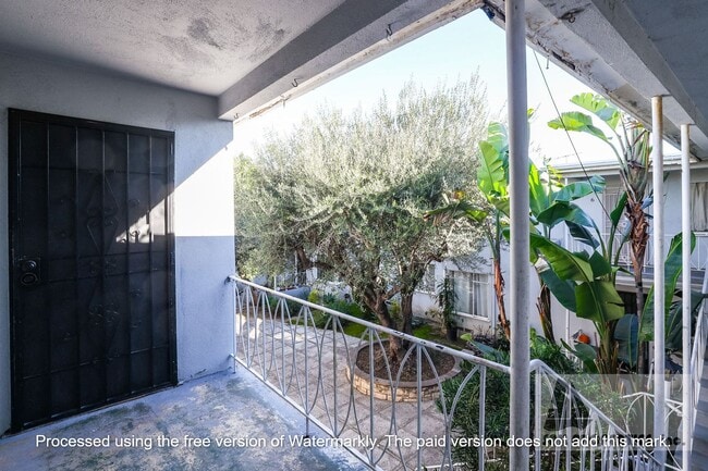 Photo - Gorgeous Remodeled Condo in Bixby Knolls