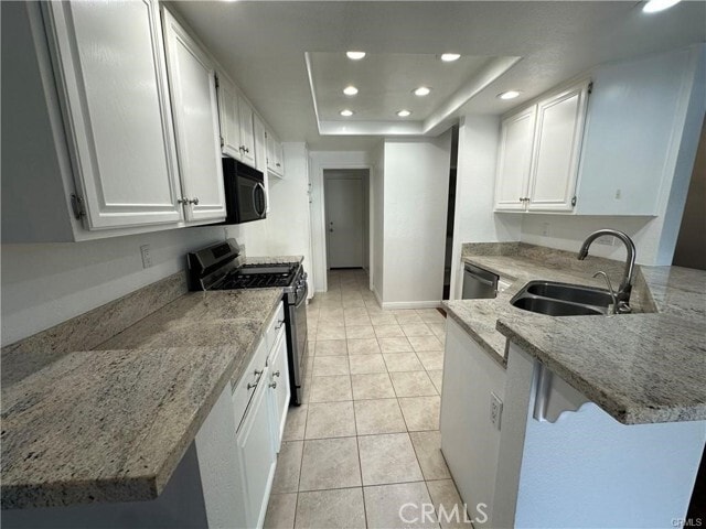 Photo - 2211 Carob Way