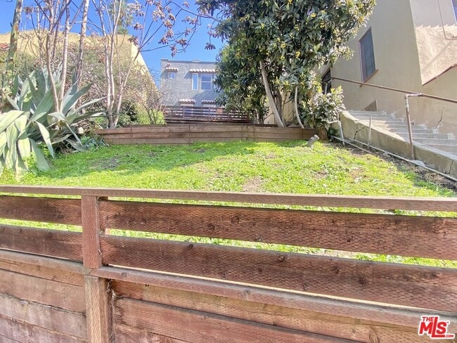 Building Photo - 834 Laguna Ave Unit 3/4