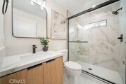 Photo - 19920 Kittridge St
