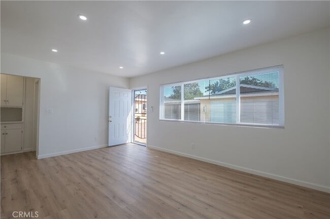 Photo - 11622 Adenmoor Ave