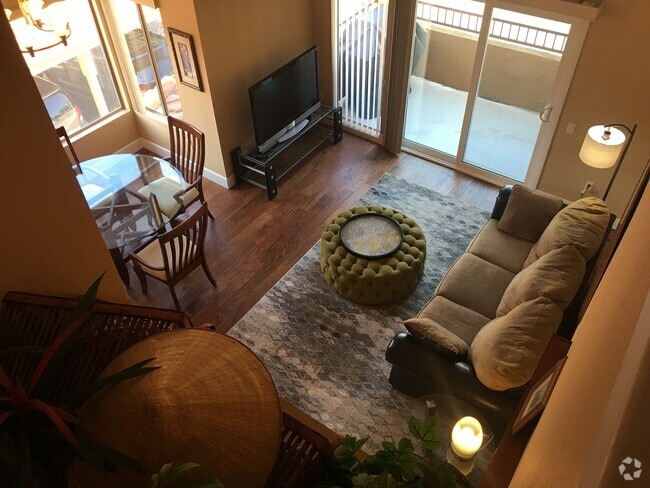 Building Photo - 15353 Maturin Dr Unit Villa Taviana Rental